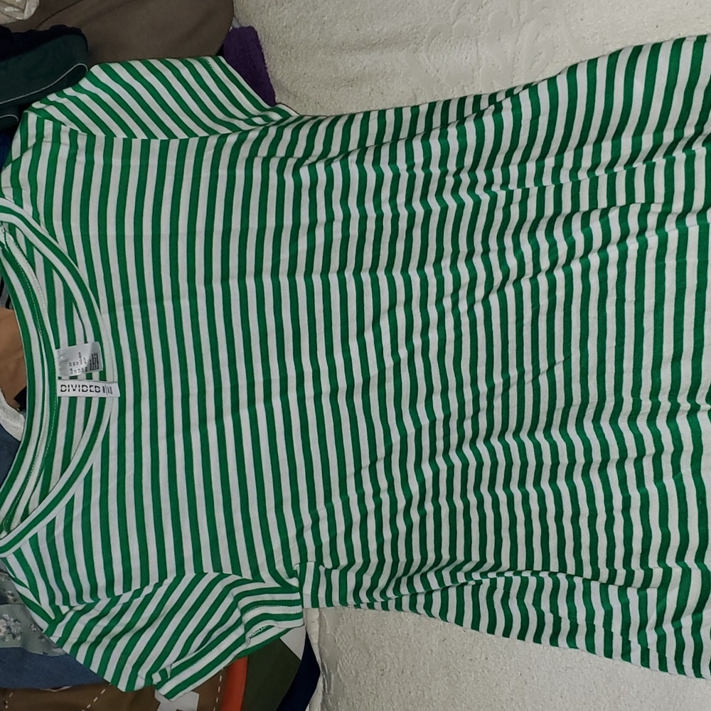 H&M green striped short sleeve